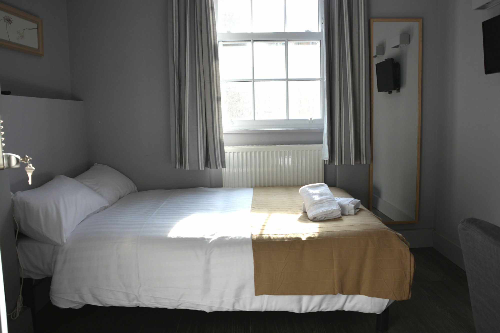 Monopoly Accommodations Apartment London
